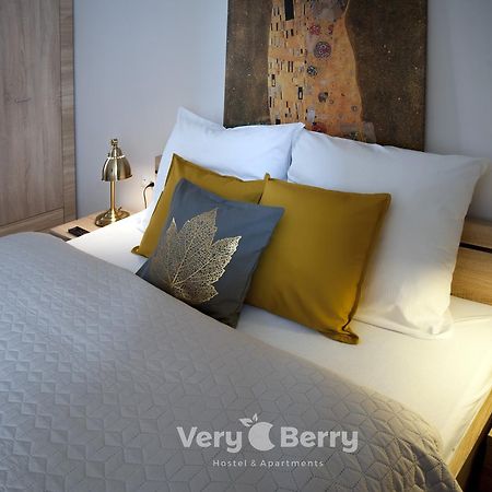 Przestronny Apartament Very Berry W Poznaniu Z Dwiema Sypialniami By Noclegi Renters Eksteriør bilde