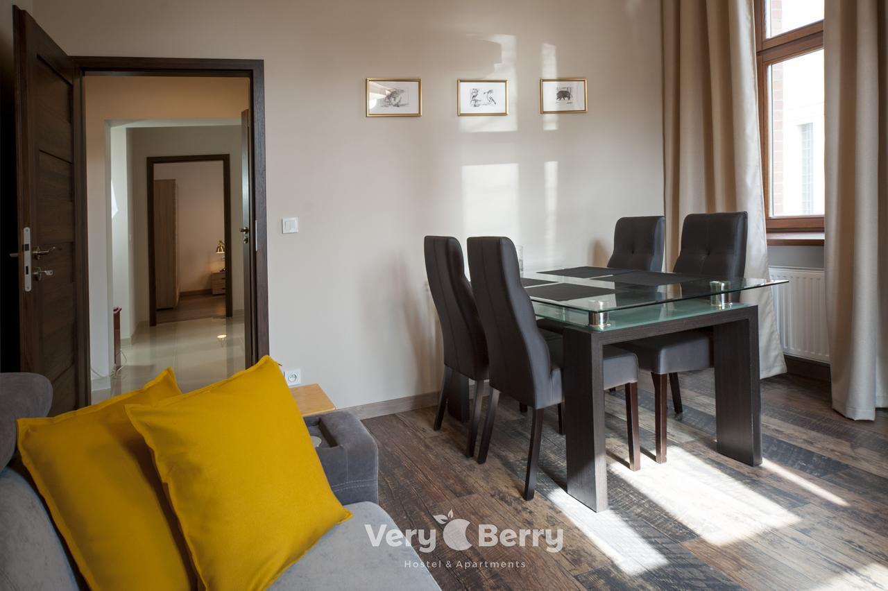 Przestronny Apartament Very Berry W Poznaniu Z Dwiema Sypialniami By Noclegi Renters Eksteriør bilde