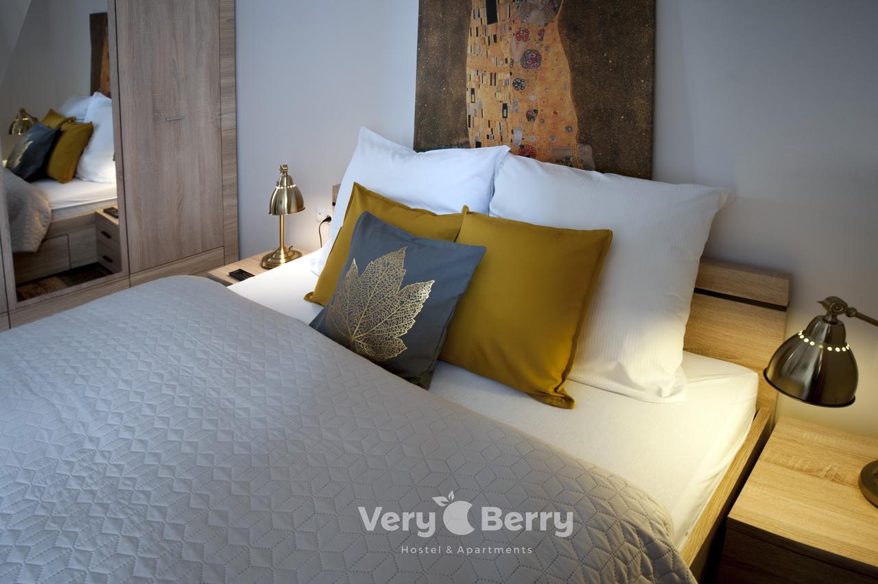 Przestronny Apartament Very Berry W Poznaniu Z Dwiema Sypialniami By Noclegi Renters Eksteriør bilde