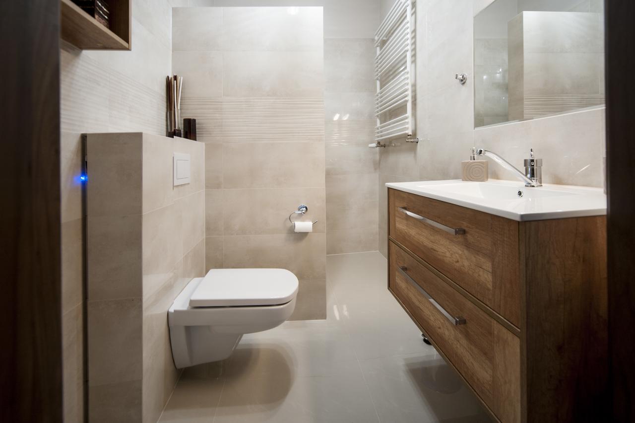 Przestronny Apartament Very Berry W Poznaniu Z Dwiema Sypialniami By Noclegi Renters Eksteriør bilde